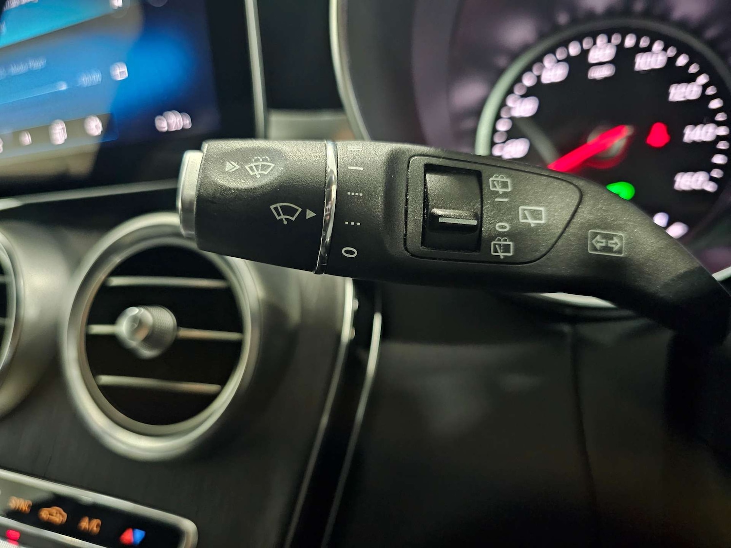 Used Mercedes-Benz GLC 2020 for sale - 76972319: Photo 62