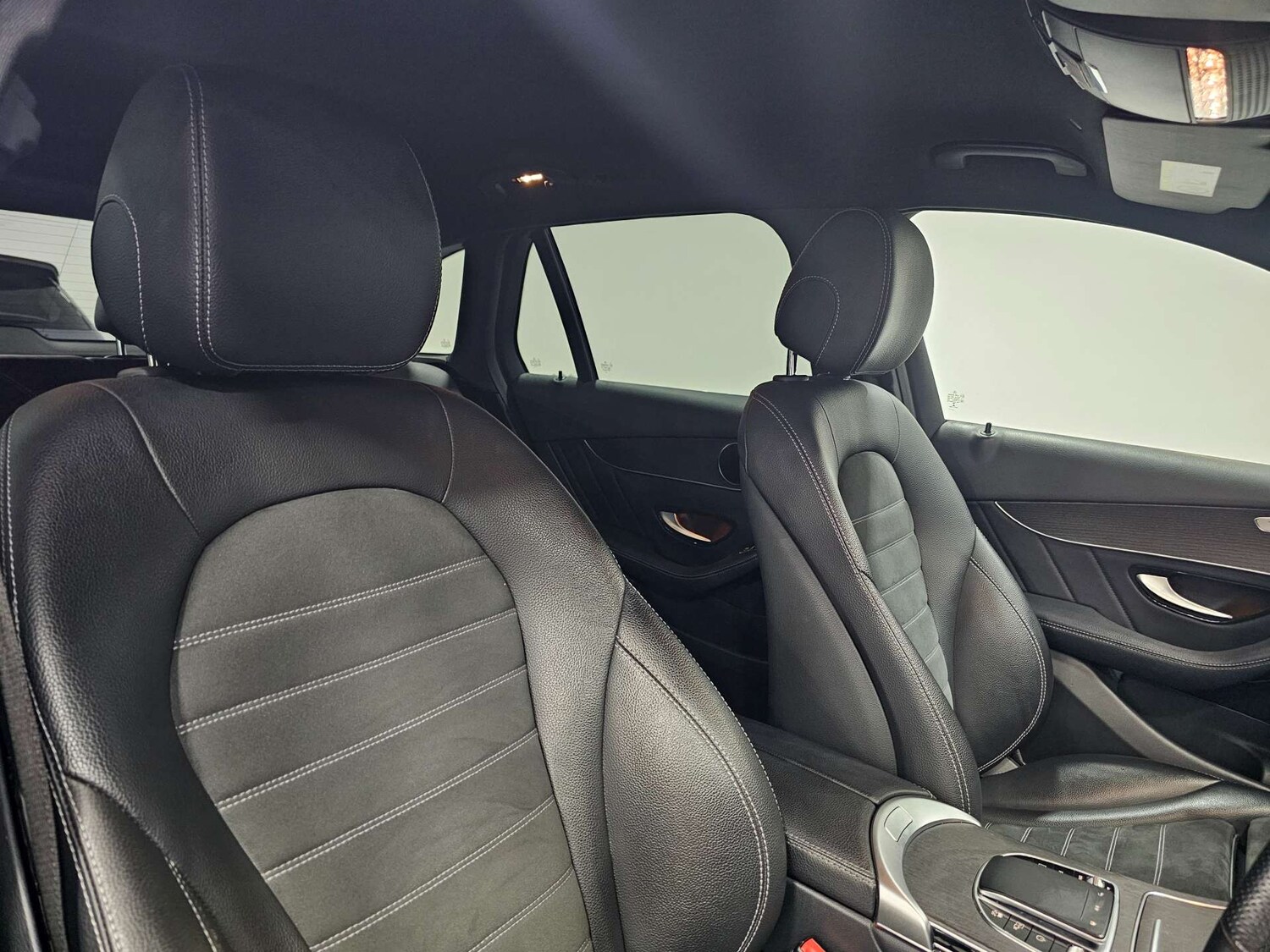 Used Mercedes-Benz GLC 2020 for sale - 76972319: Photo 66