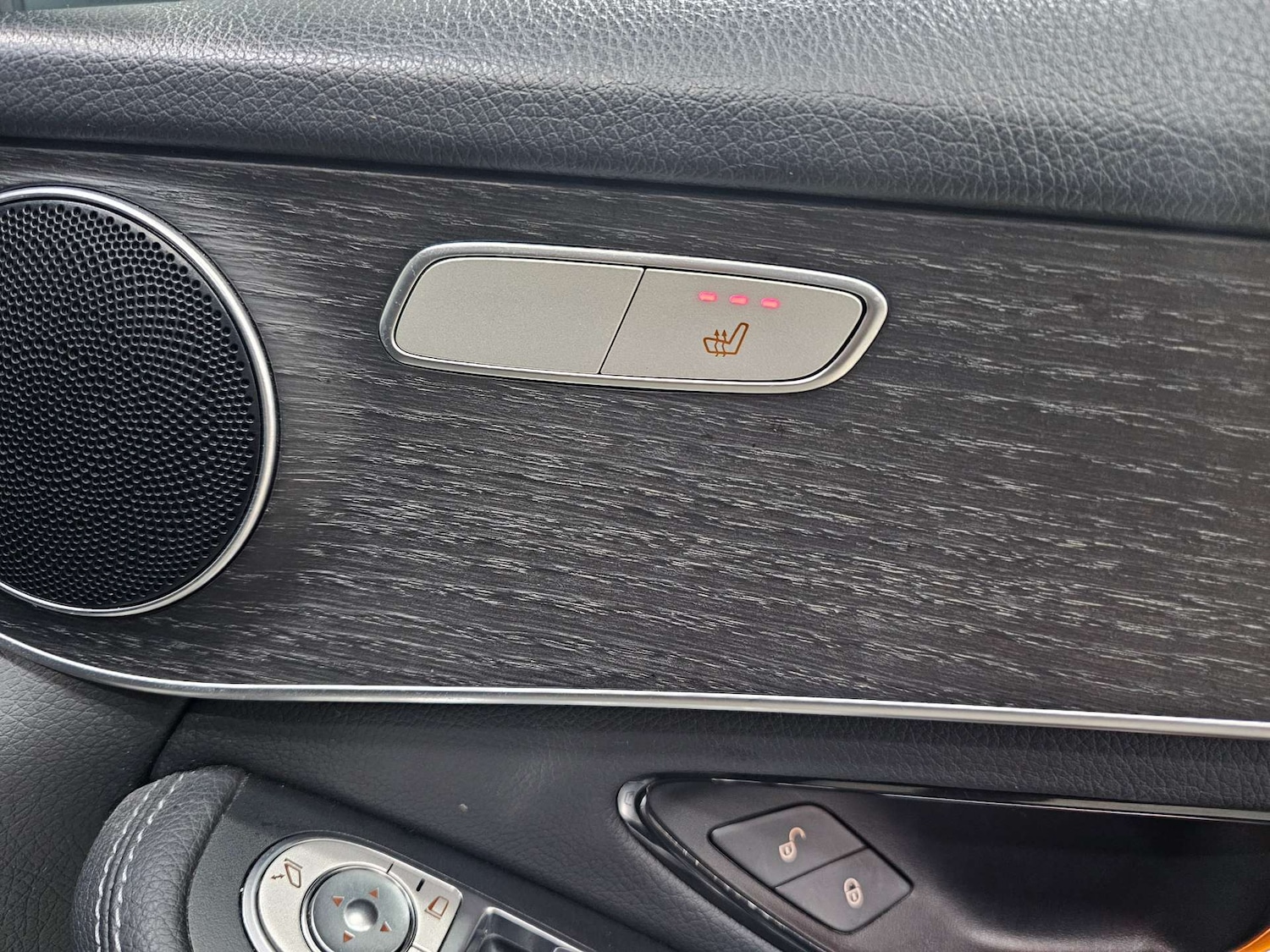 Used Mercedes-Benz GLC 2020 for sale - 76972319: Photo 7