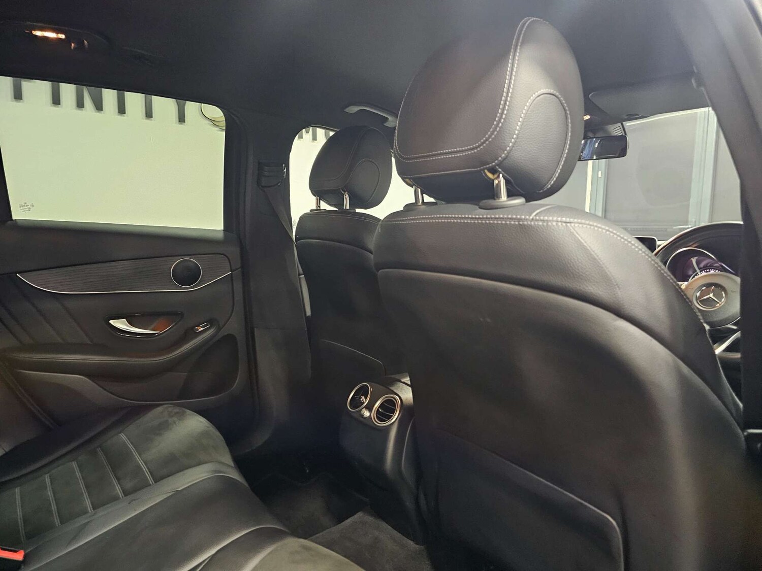 Used Mercedes-Benz GLC 2020 for sale - 76972319: Photo 81