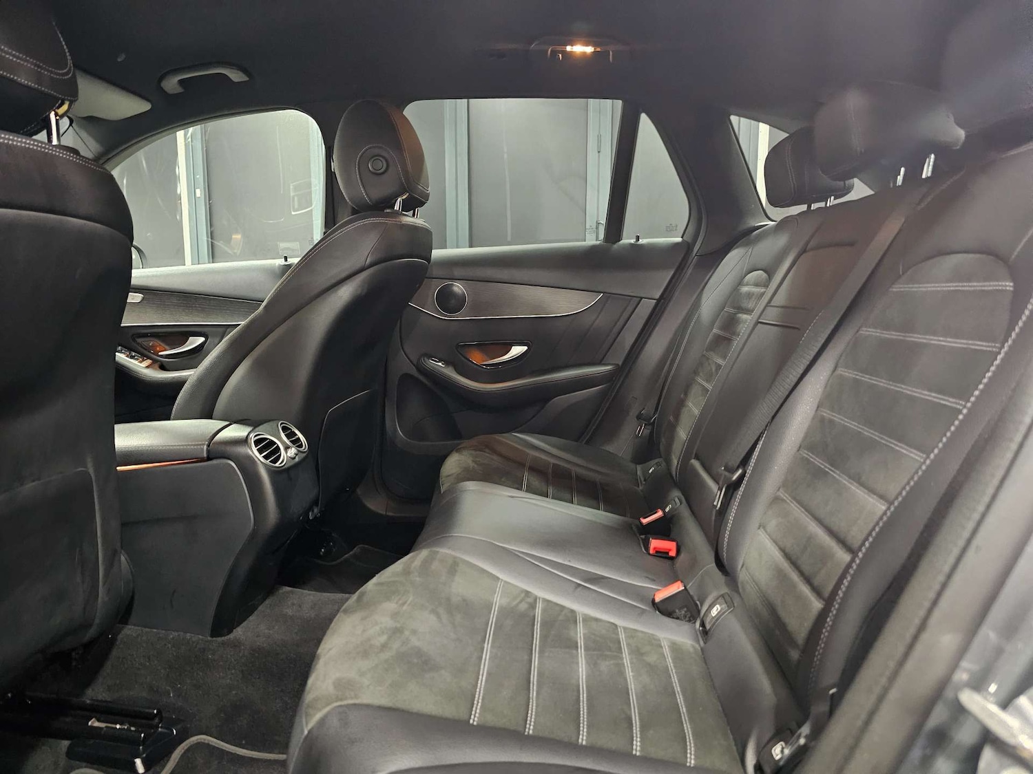 Used Mercedes-Benz GLC 2020 for sale - 76972319: Photo 87