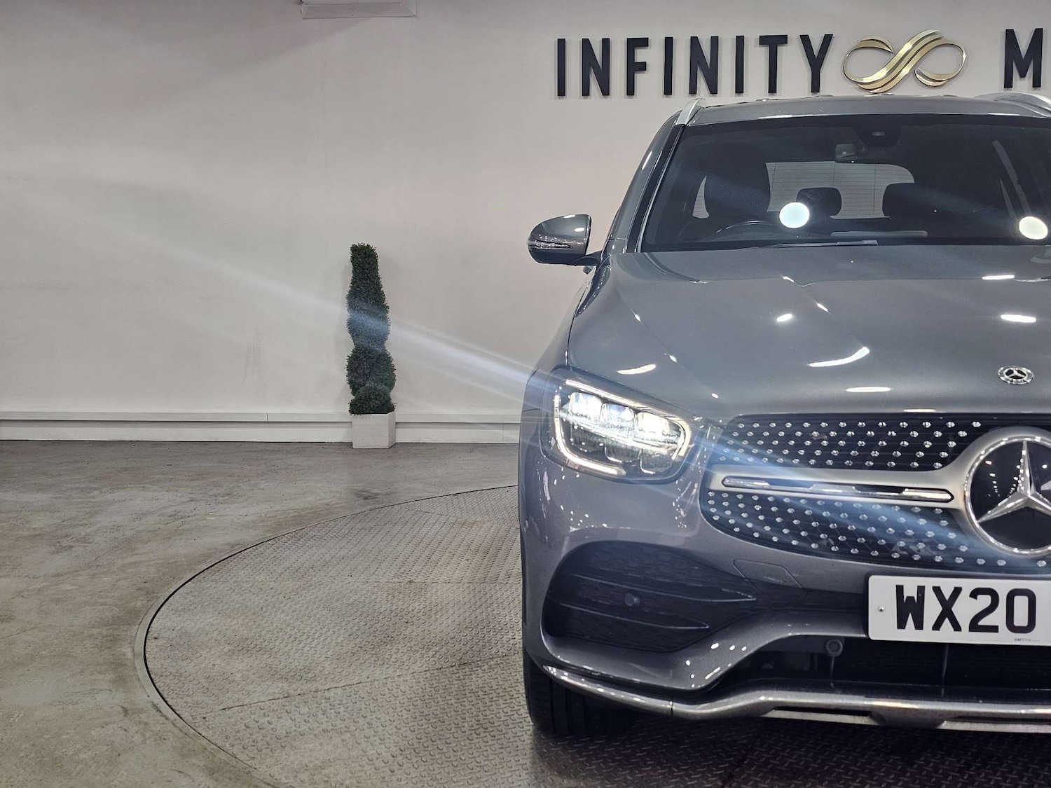 Used Mercedes-Benz GLC 2020 for sale - 76972319: Photo 9