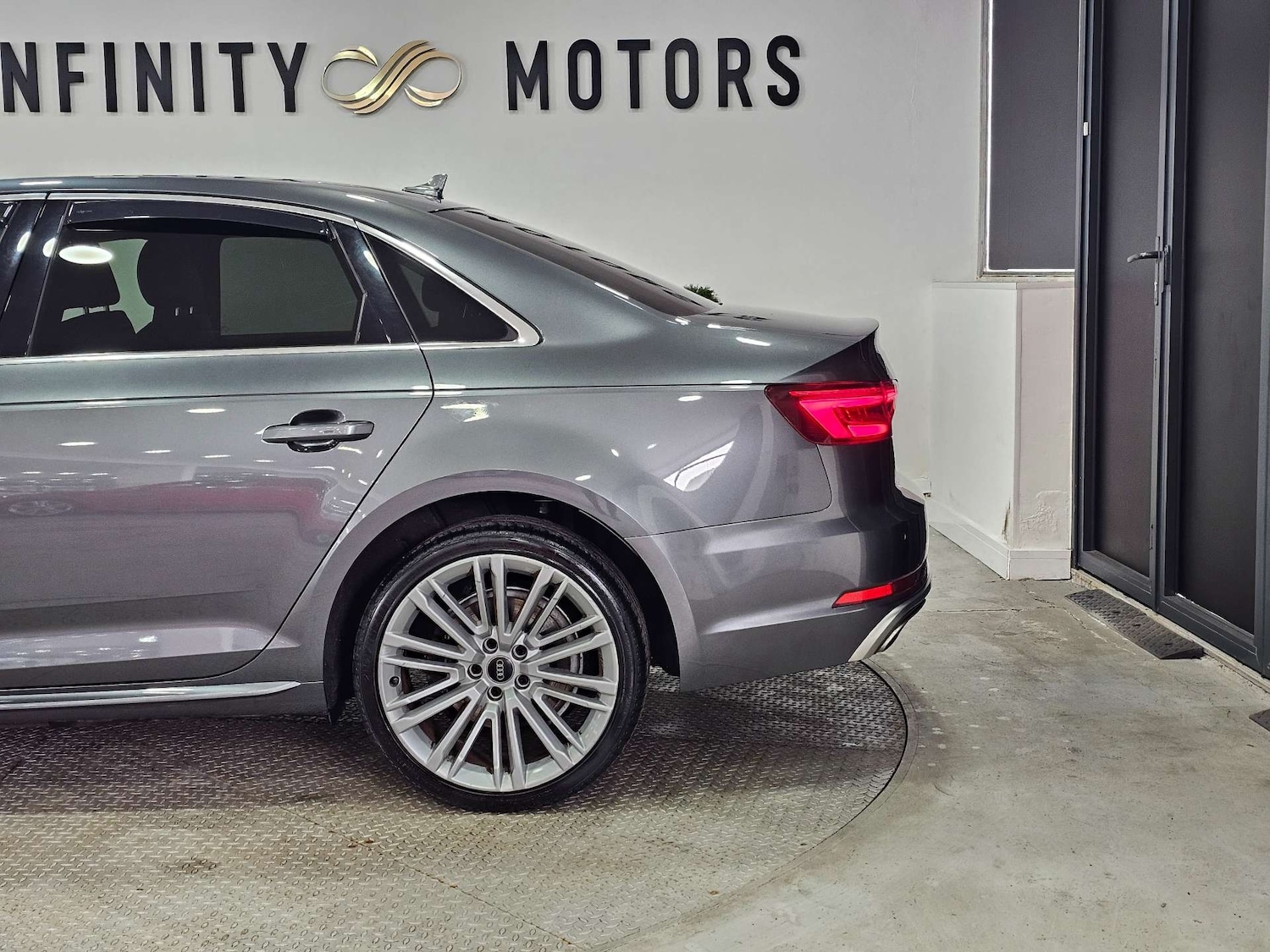 Used Audi A4 2019 for sale - 77762389: Photo 21