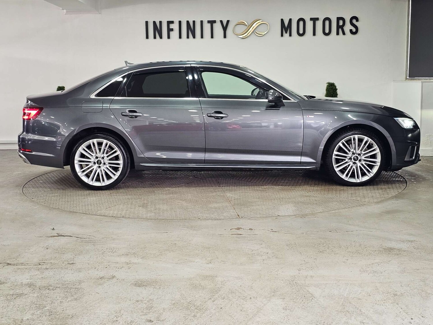 Used Audi A4 2019 for sale - 77762389: Photo 35