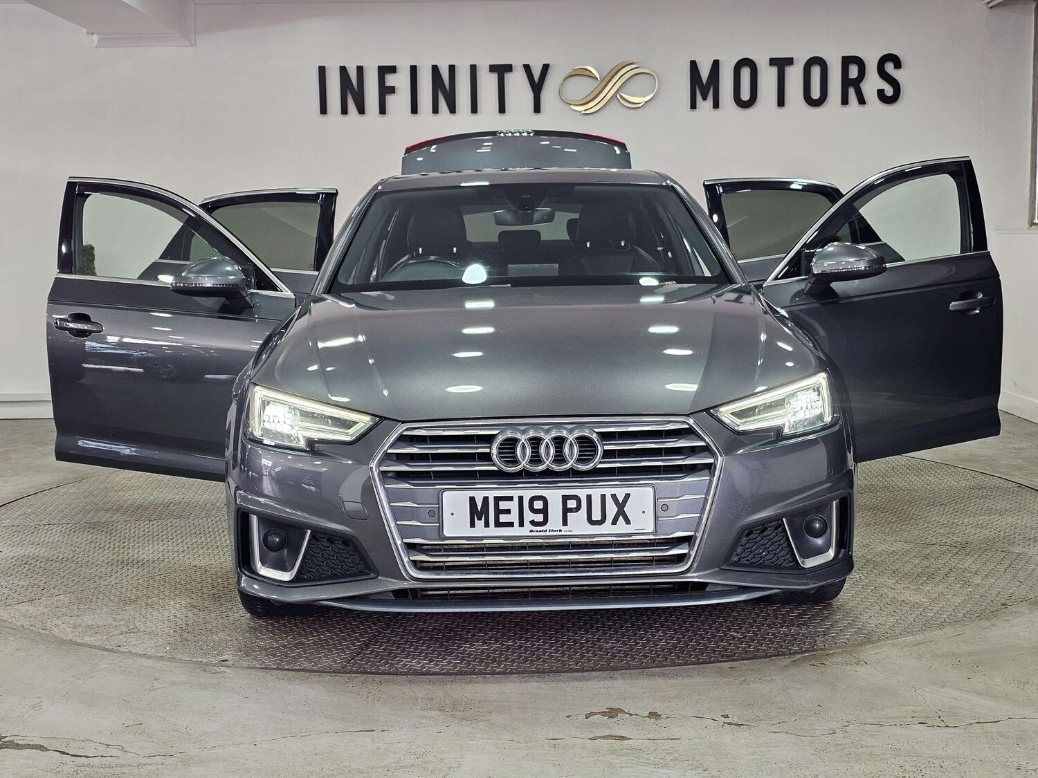 Used Audi A4 2019 for sale - 77762389: Photo 44