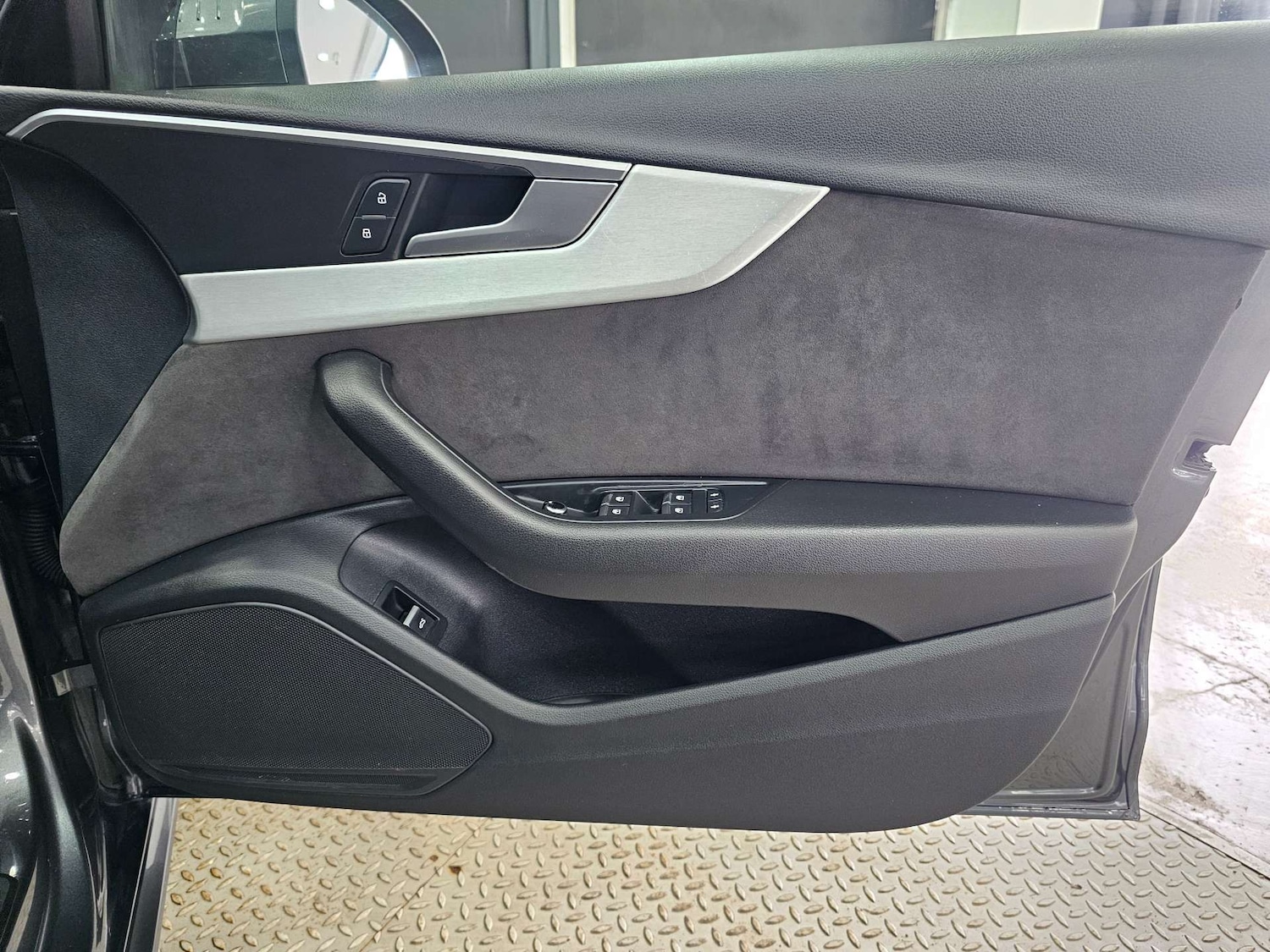 Used Audi A4 2019 for sale - 77762389: Photo 53