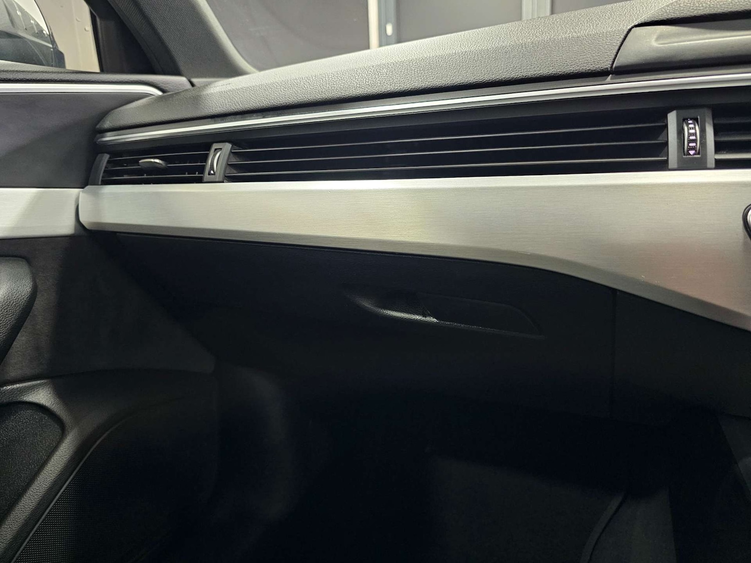 Used Audi A4 2019 for sale - 77762389: Photo 79