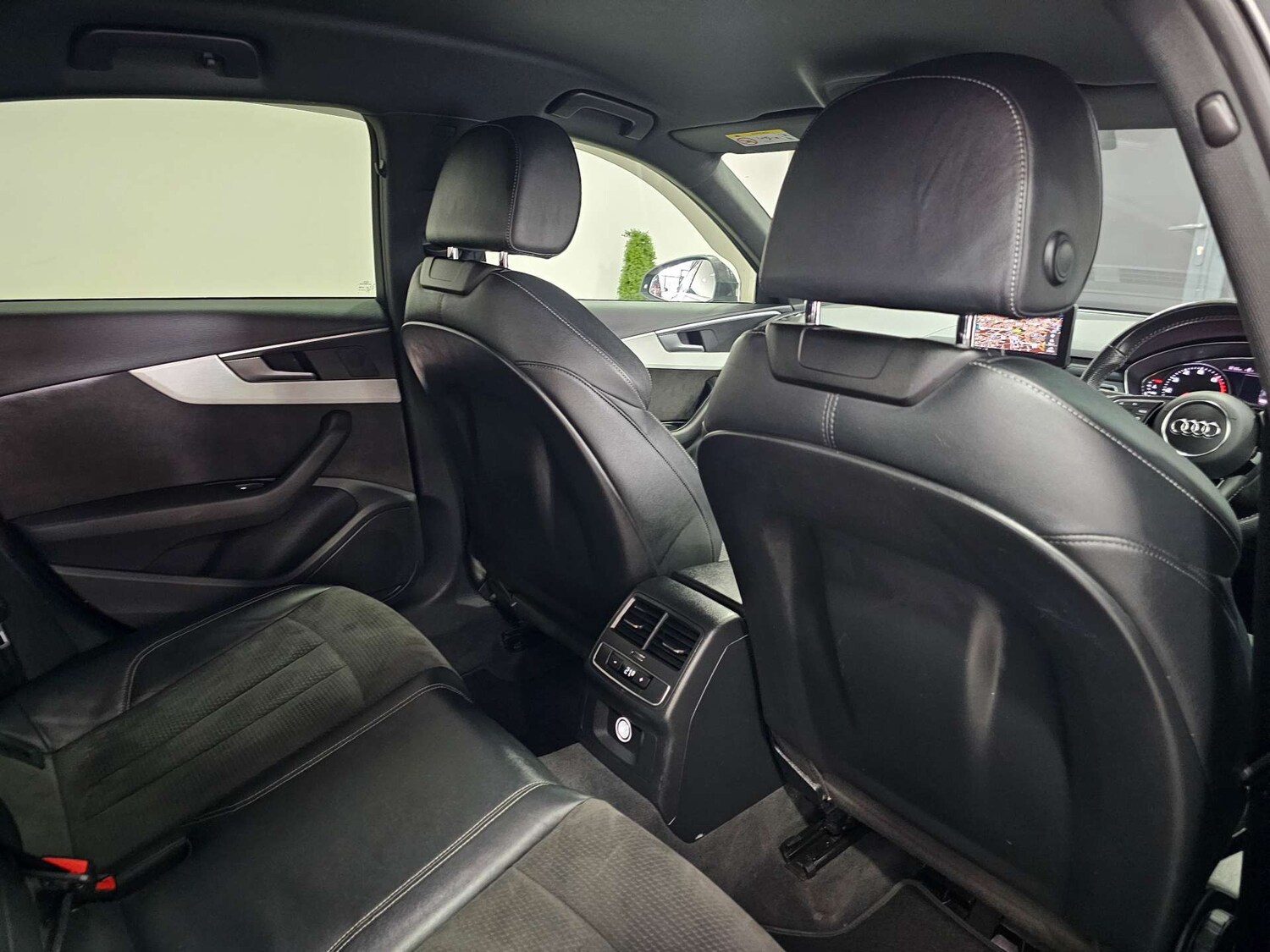 Used Audi A4 2019 for sale - 77762389: Photo 85