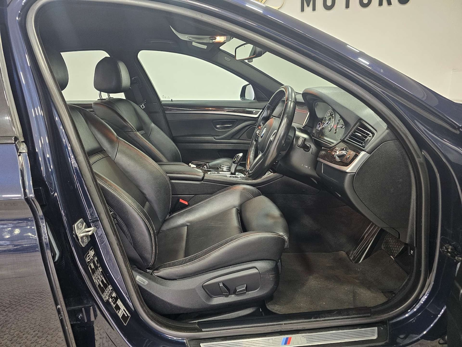 Used BMW 5 Series 2014 for sale - 78011943: Photo 3