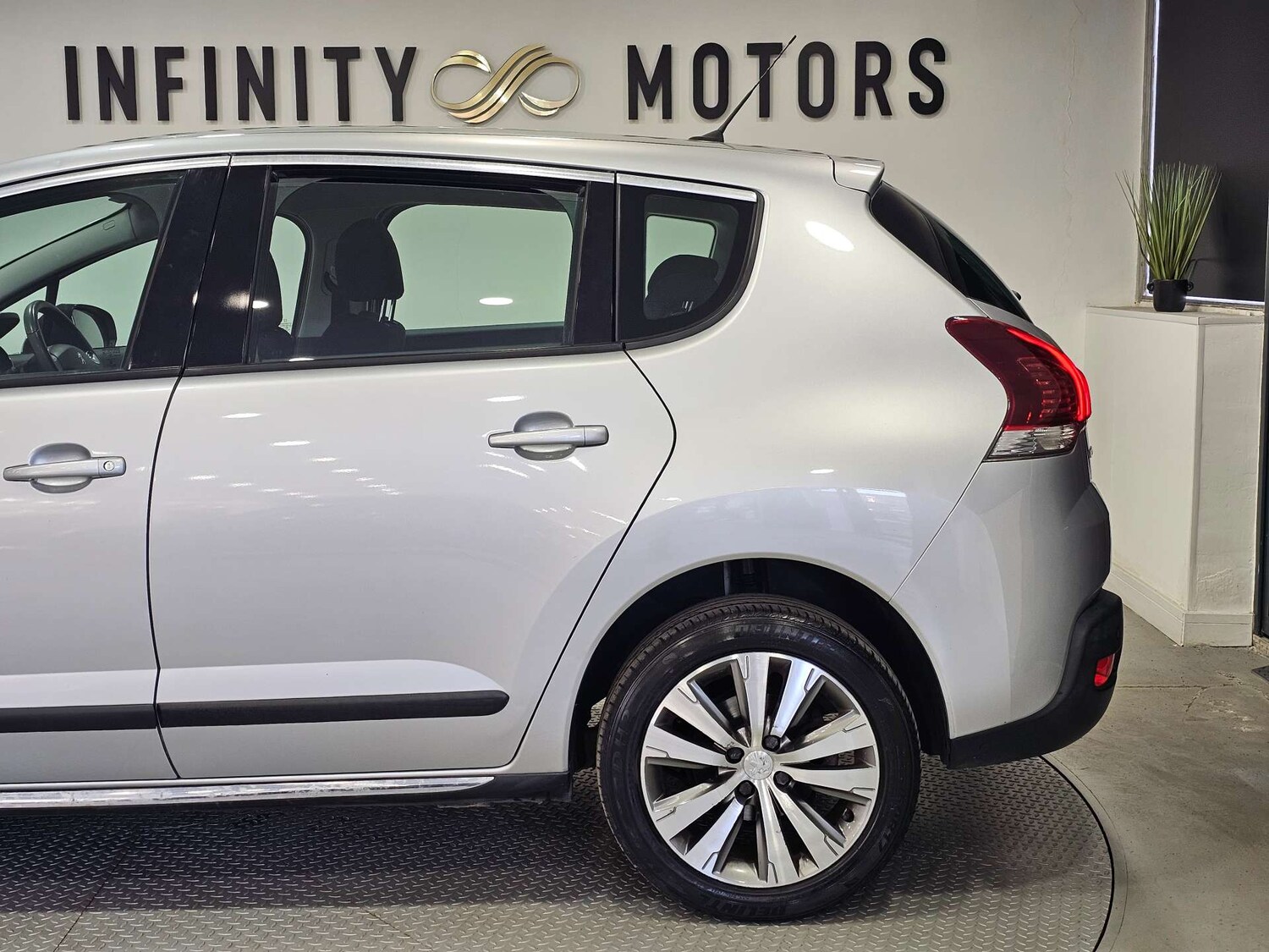 Used Peugeot 3008 2015 for sale - 77494128: Photo 21