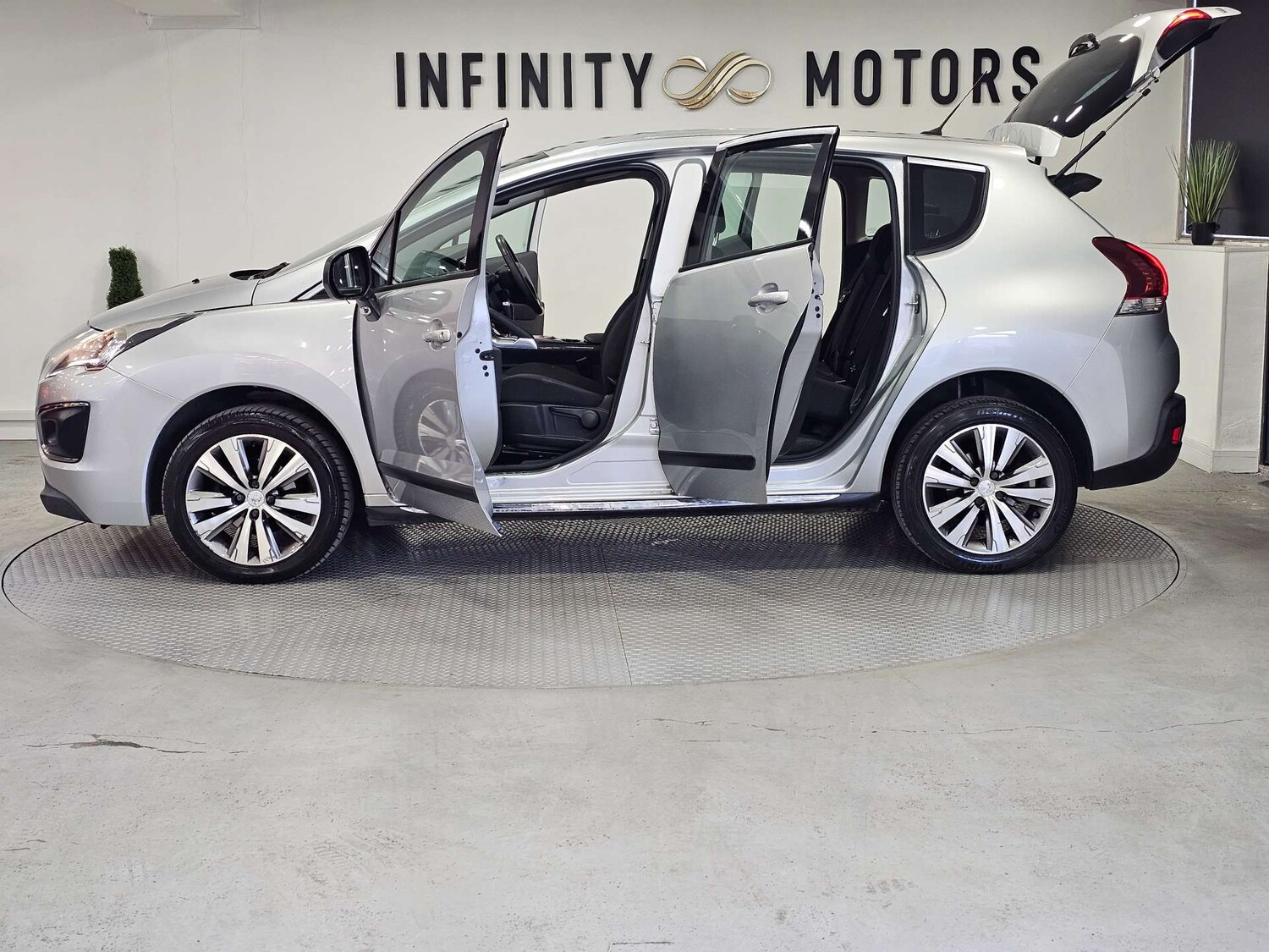 Used Peugeot 3008 2015 for sale - 77494128: Photo 45