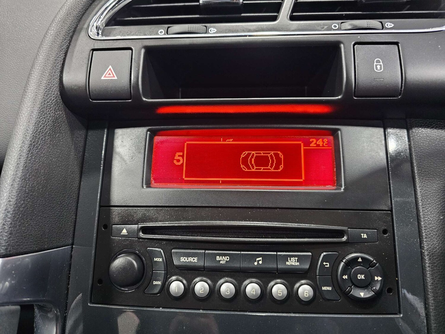 Used Peugeot 3008 2015 for sale - 77494128: Photo 7