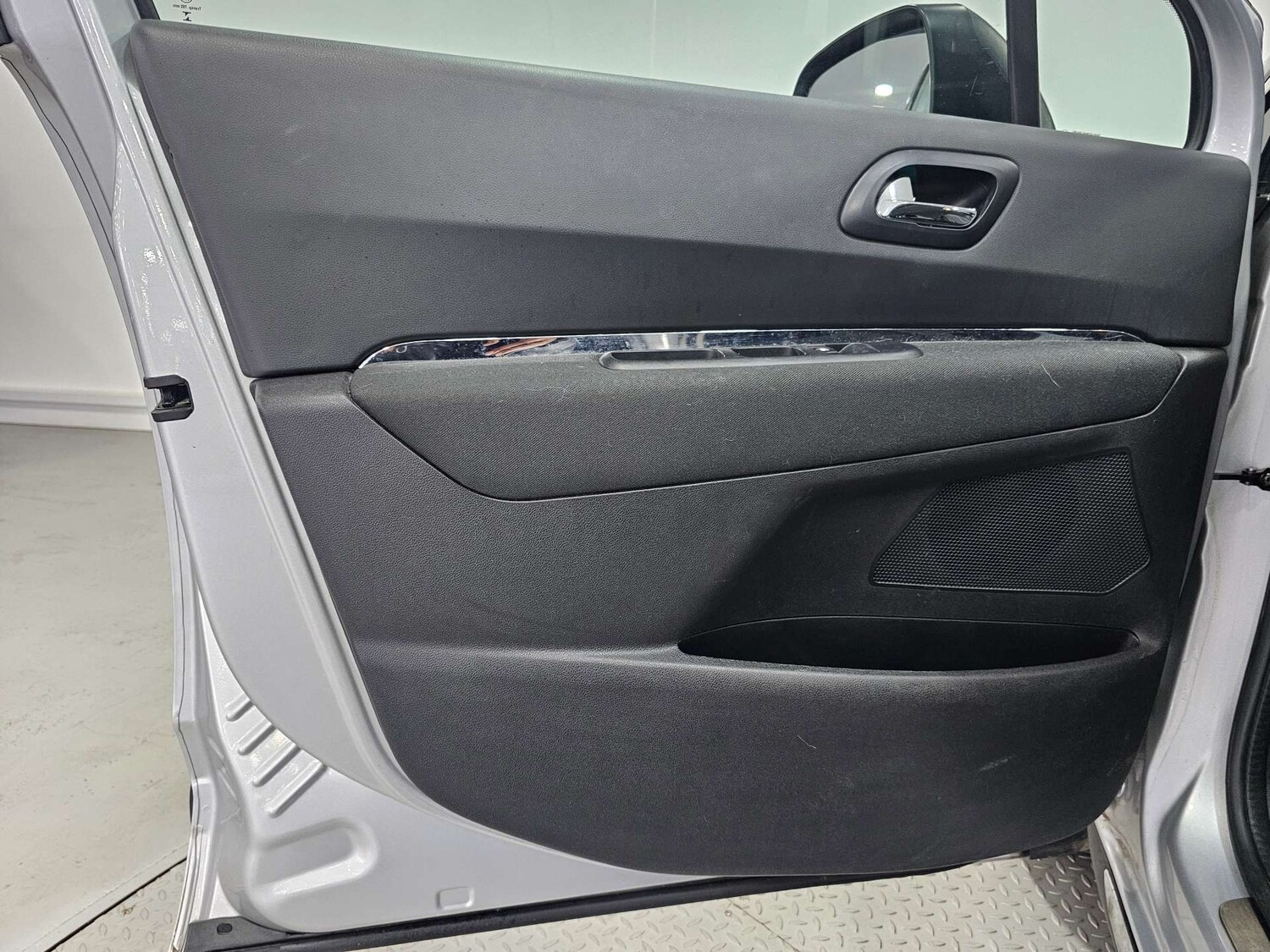 Used Peugeot 3008 2015 for sale - 77494128: Photo 94