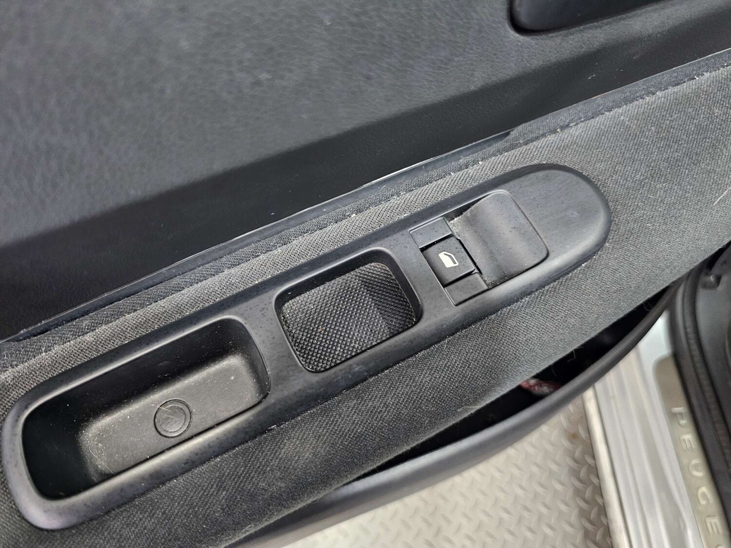 Used Peugeot 3008 2015 for sale - 77494128: Photo 95