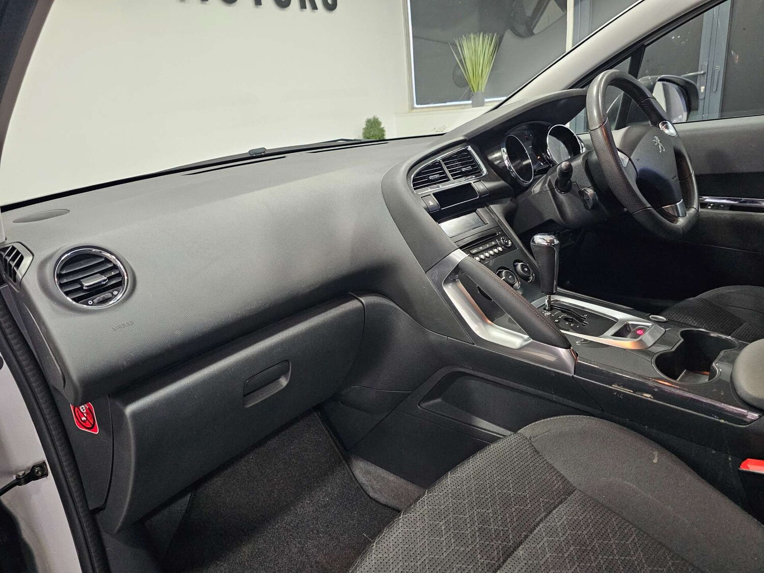 Used Peugeot 3008 2015 for sale - 77494128: Photo 99