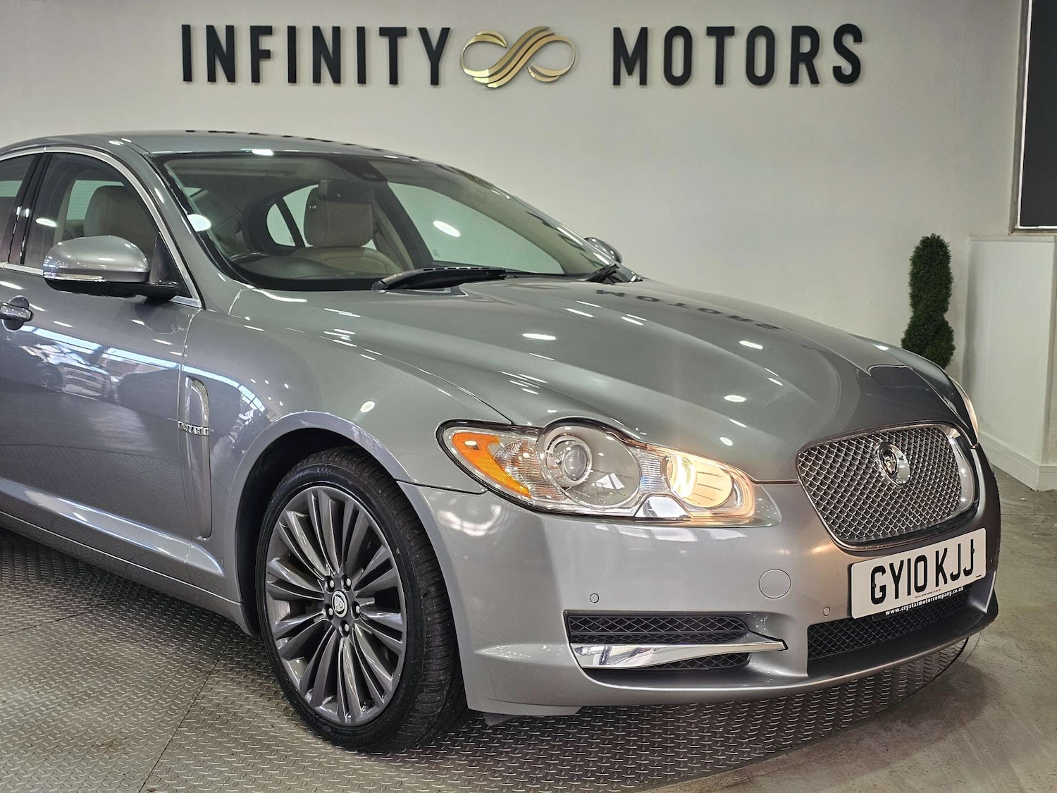 Used Jaguar XF 2010 for sale - 77025181: Photo 14