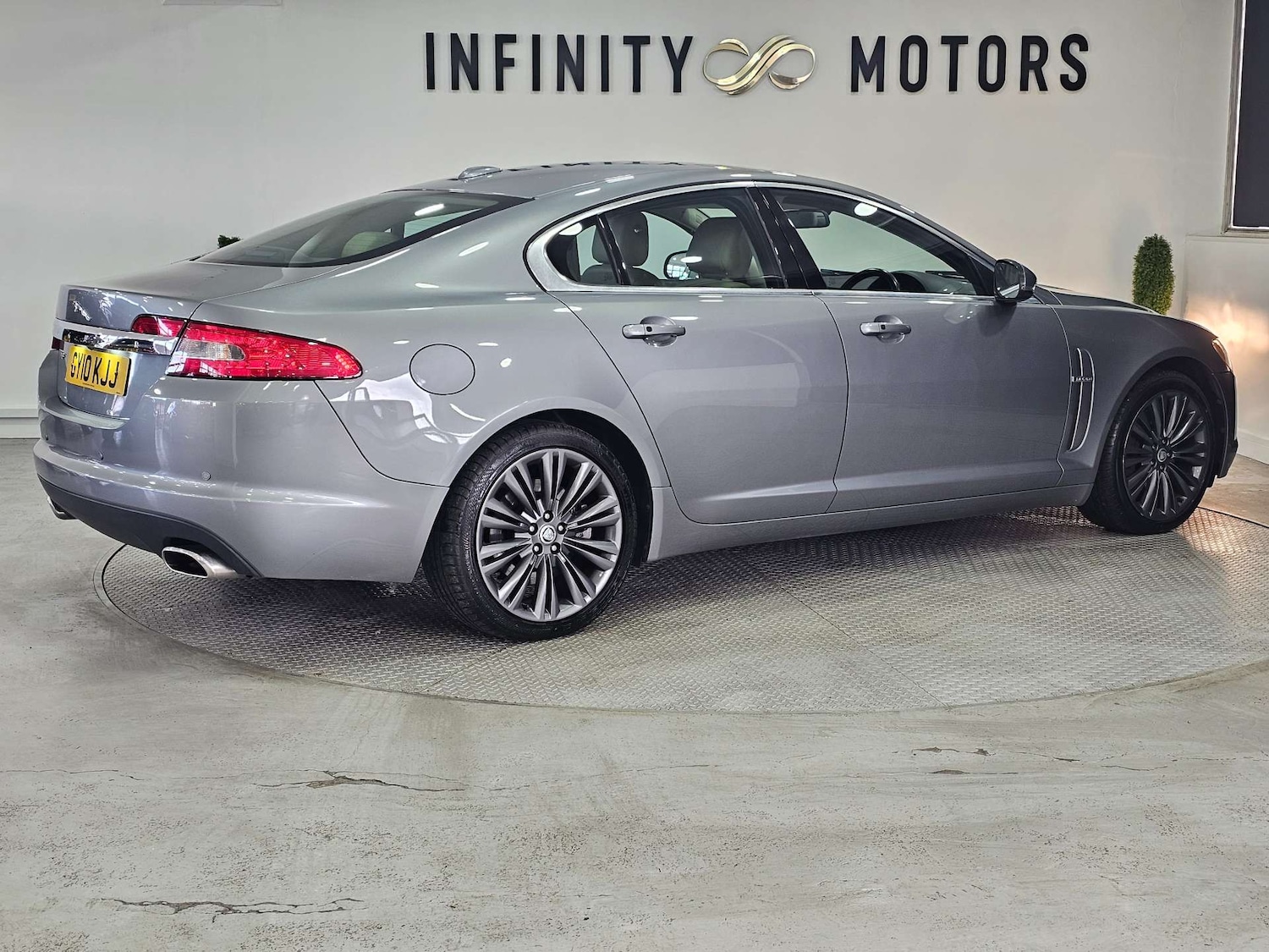 Used Jaguar XF 2010 for sale - 77025181: Photo 23