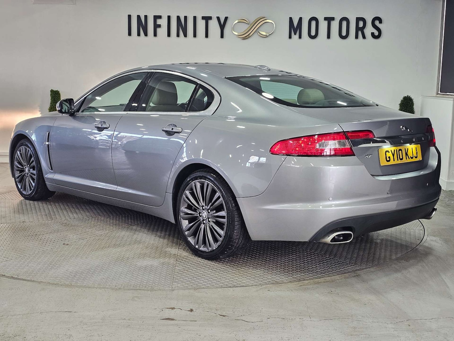Used Jaguar XF 2010 for sale - 77025181: Photo 31