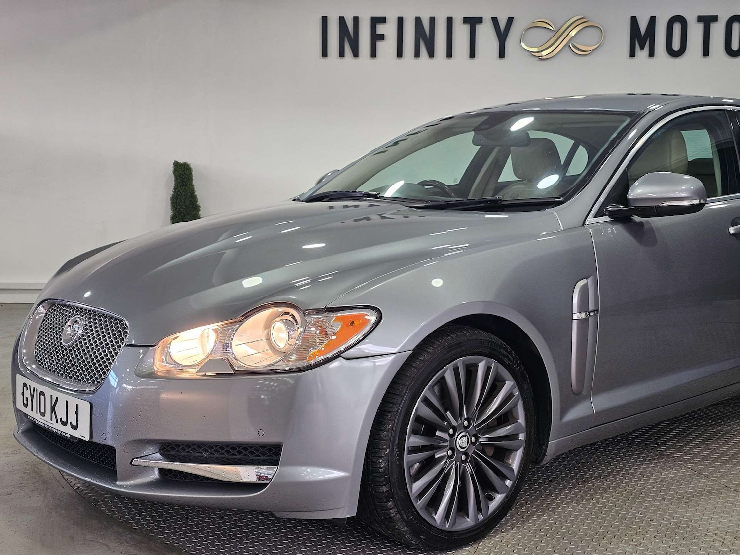 Used Jaguar XF 2010 for sale - 77025181: Photo 36