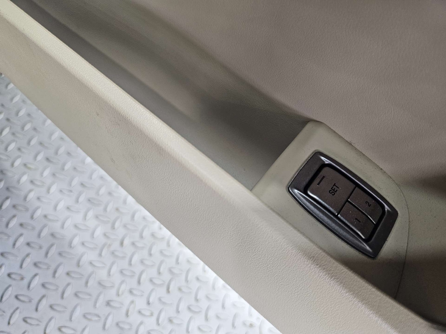 Used Jaguar XF 2010 for sale - 77025181: Photo 47