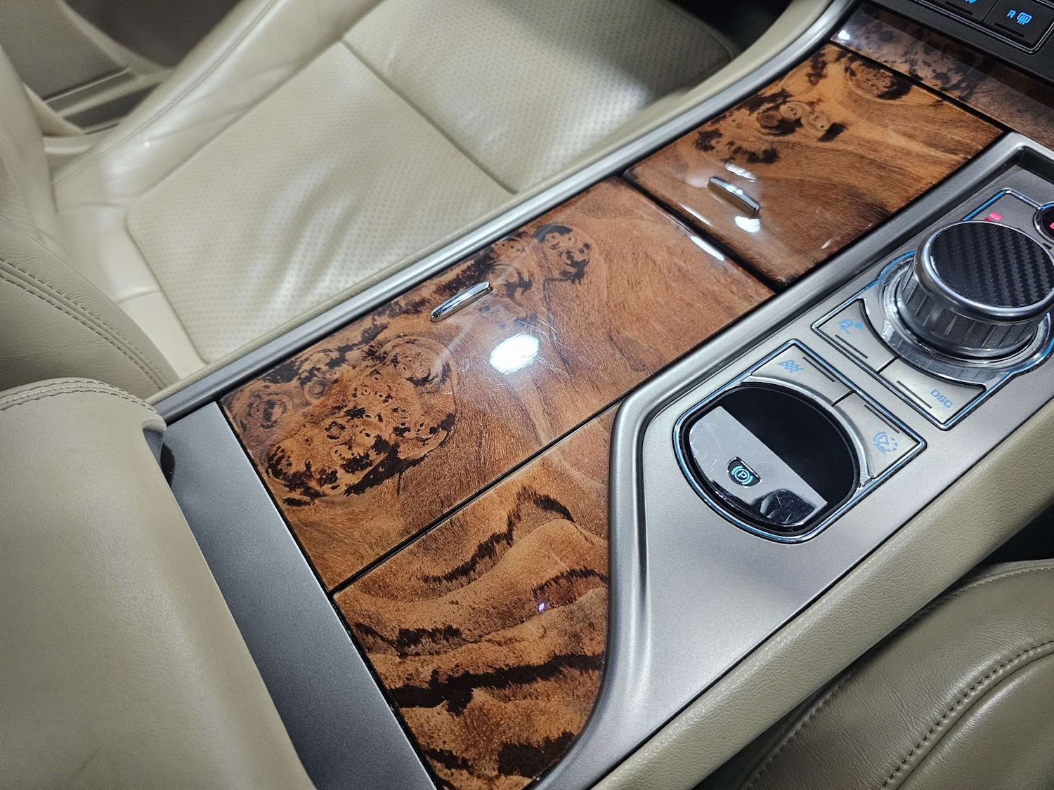 Used Jaguar XF 2010 for sale - 77025181: Photo 58