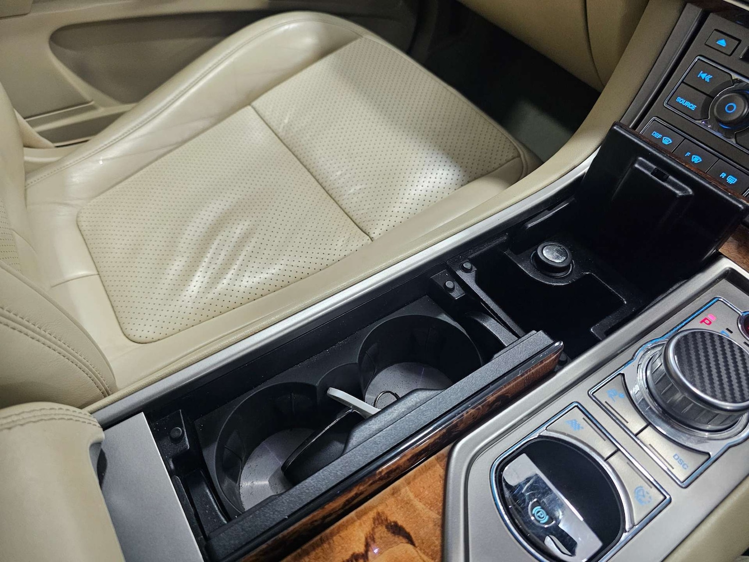 Used Jaguar XF 2010 for sale - 77025181: Photo 59