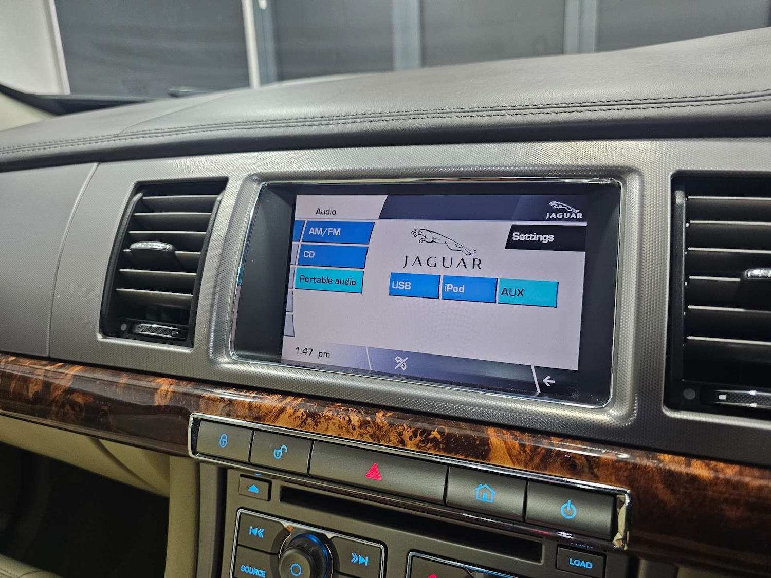 Used Jaguar XF 2010 for sale - 77025181: Photo 64