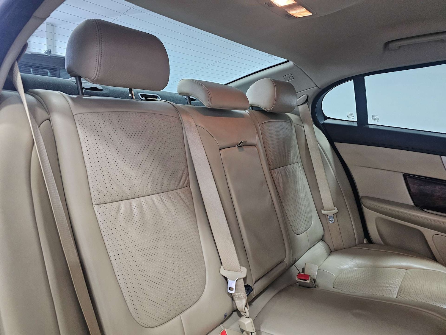 Used Jaguar XF 2010 for sale - 77025181: Photo 75