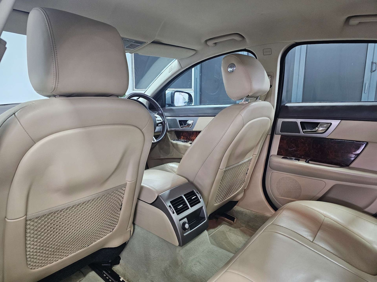 Used Jaguar XF 2010 for sale - 77025181: Photo 81