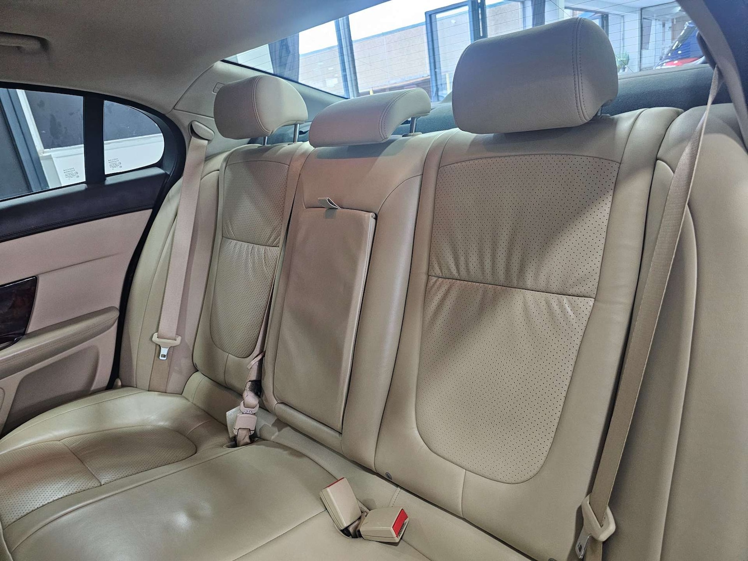 Used Jaguar XF 2010 for sale - 77025181: Photo 83