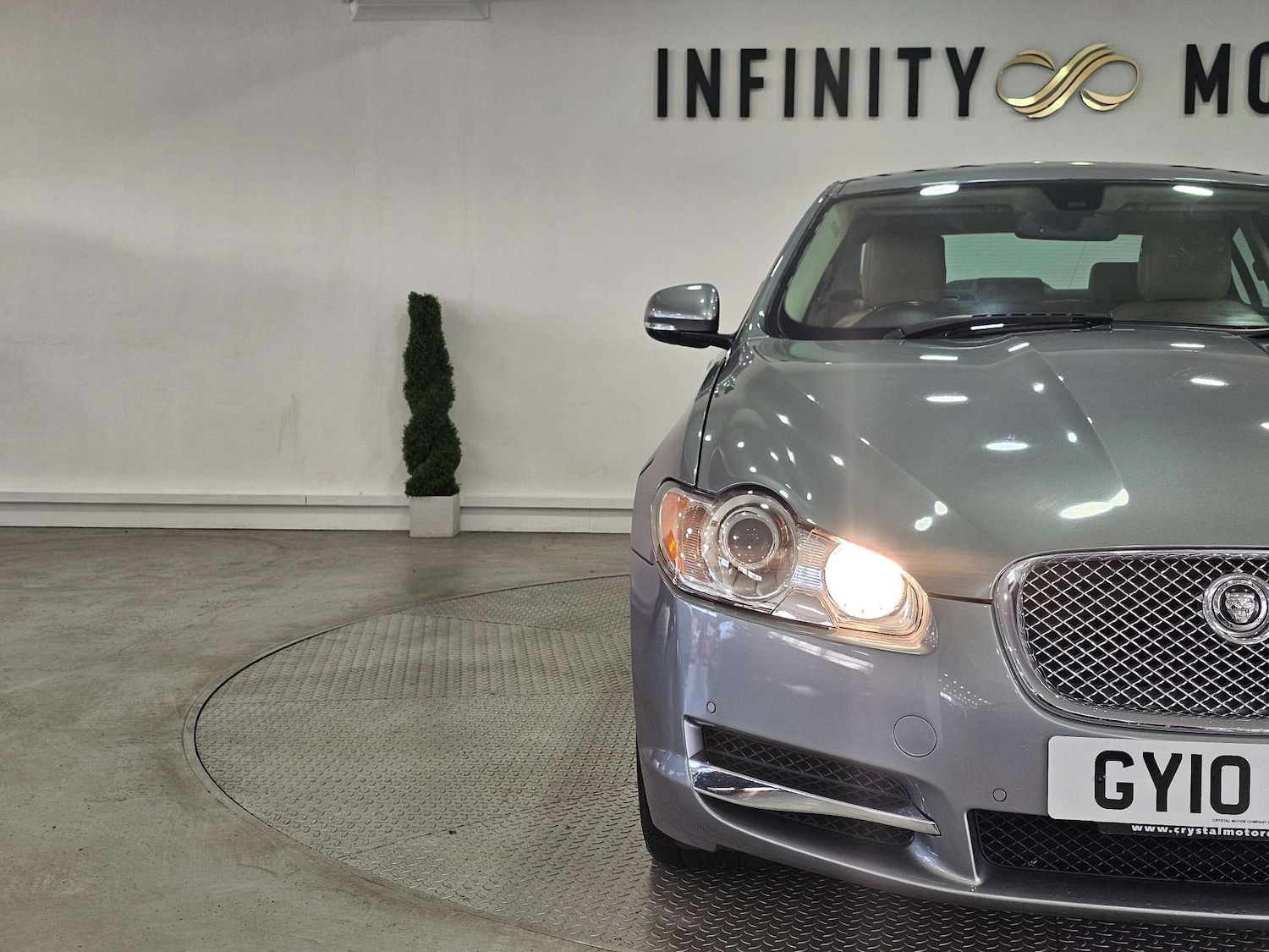 Used Jaguar XF 2010 for sale - 77025181: Photo 9