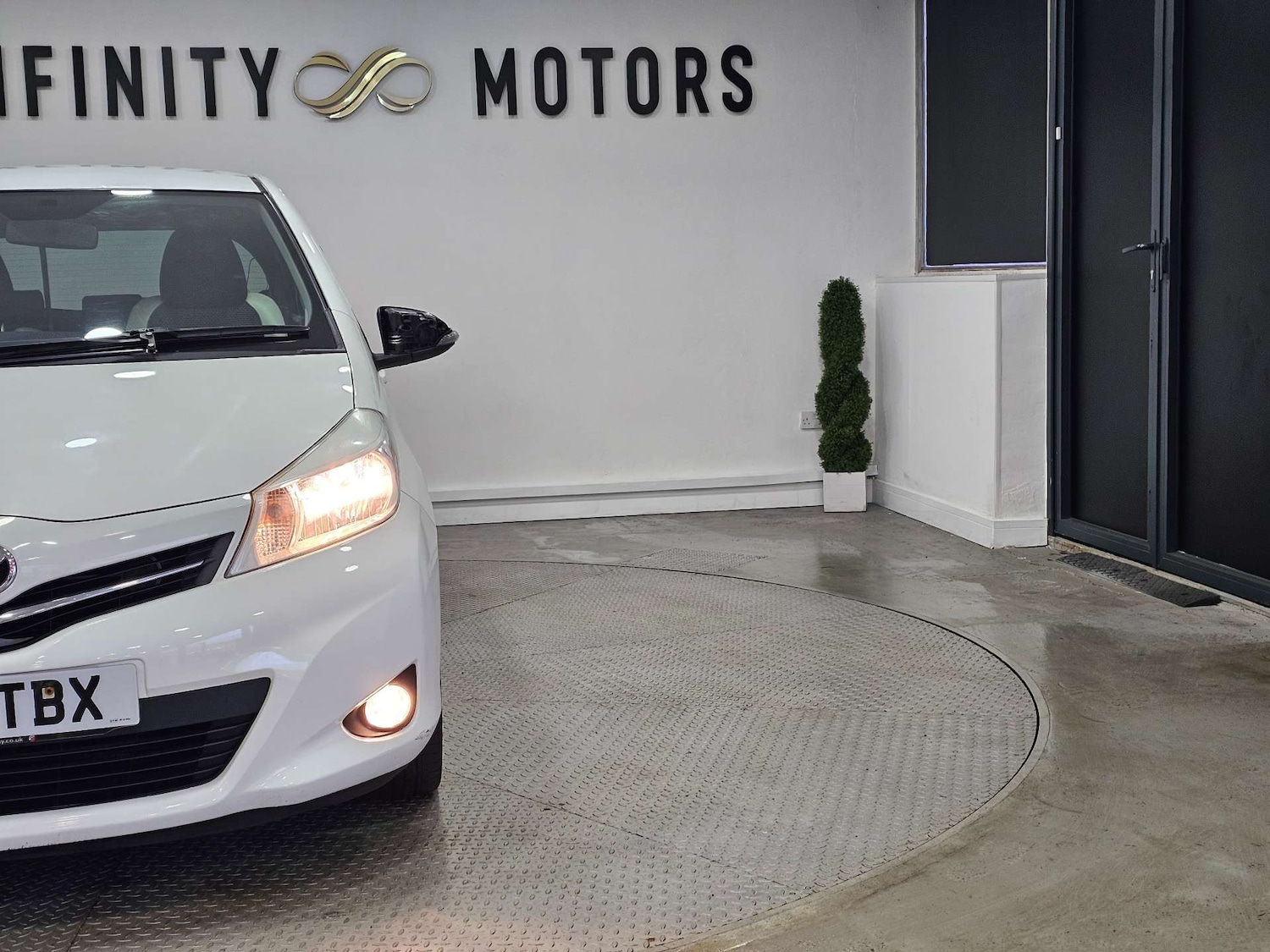 Used Toyota Yaris 2013 for sale - 76972400: Photo 11