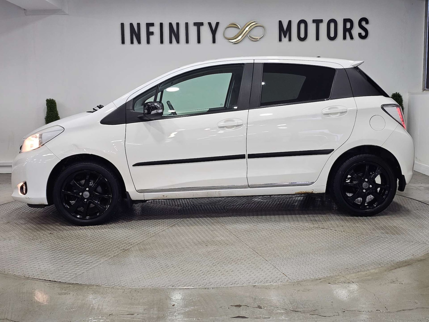 Used Toyota Yaris 2013 for sale - 76972400: Photo 20