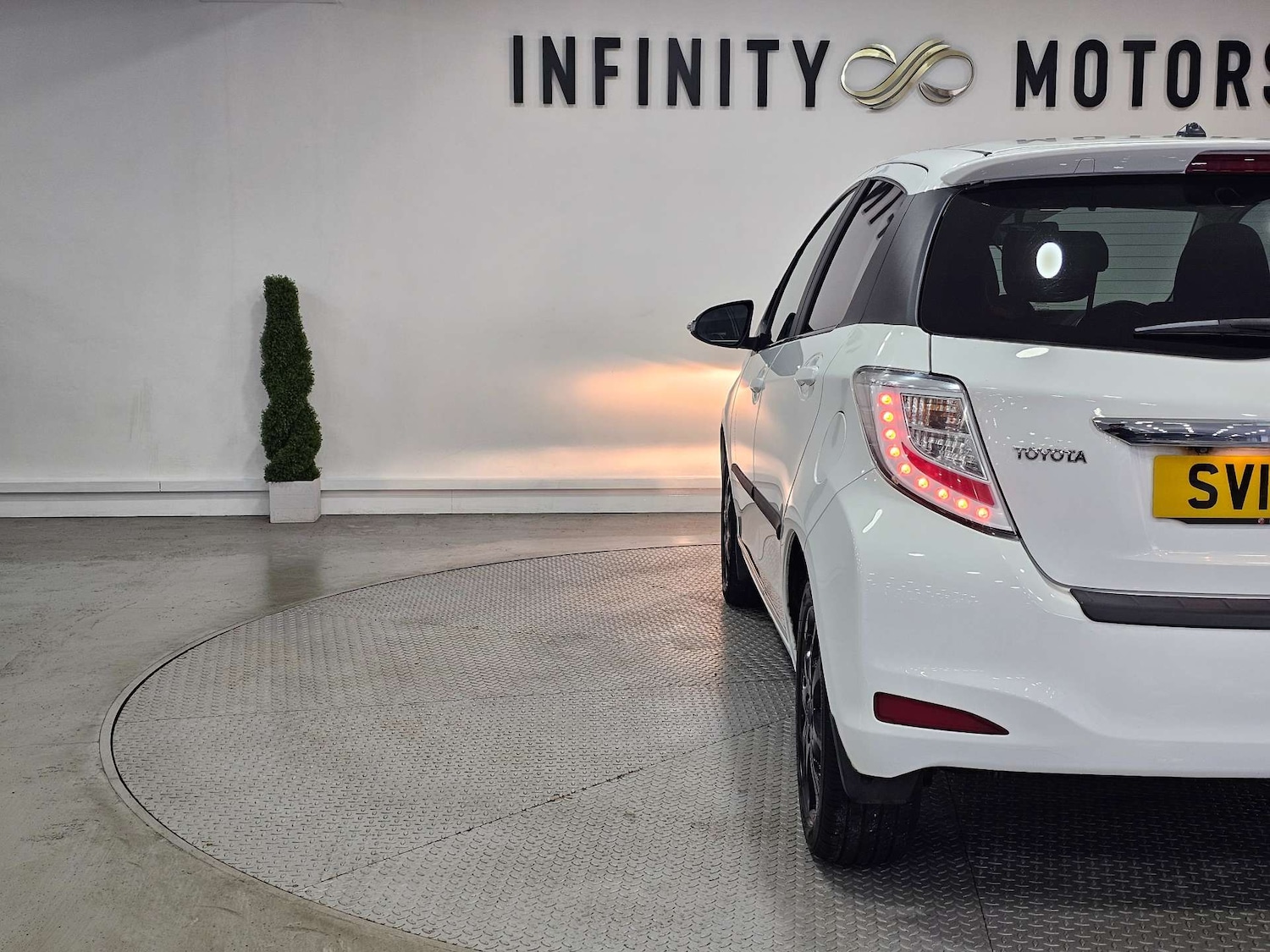 Used Toyota Yaris 2013 for sale - 76972400: Photo 27