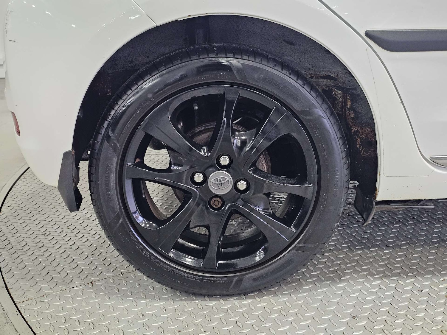 Used Toyota Yaris 2013 for sale - 76972400: Photo 34