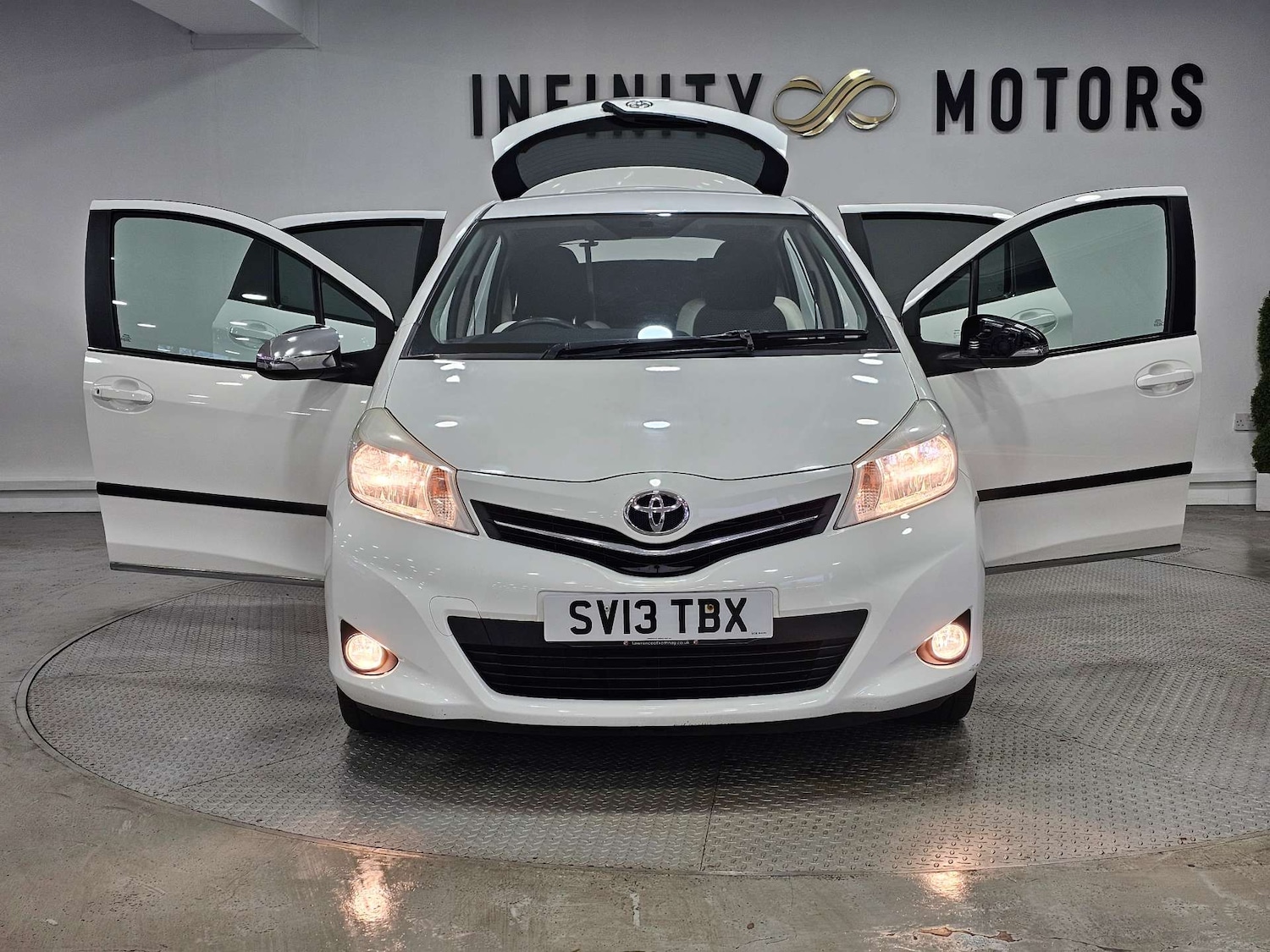 Used Toyota Yaris 2013 for sale - 76972400: Photo 39