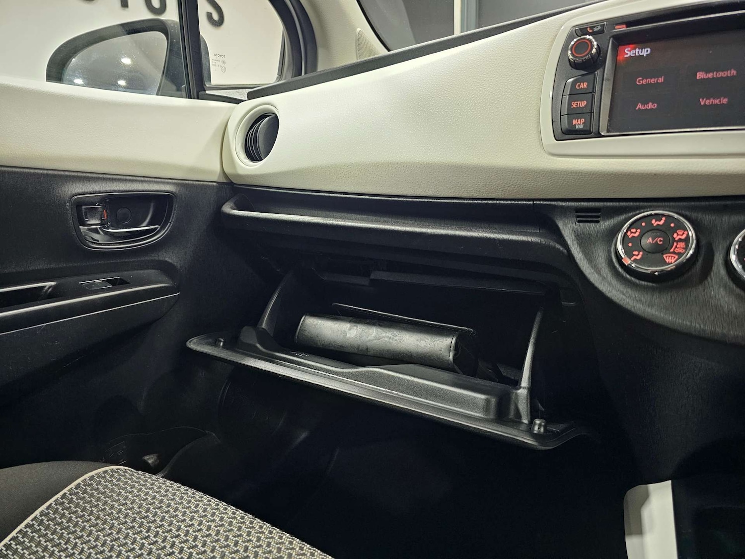 Used Toyota Yaris 2013 for sale - 76972400: Photo 63