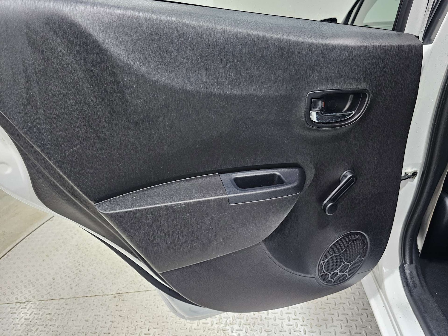 Used Toyota Yaris 2013 for sale - 76972400: Photo 70