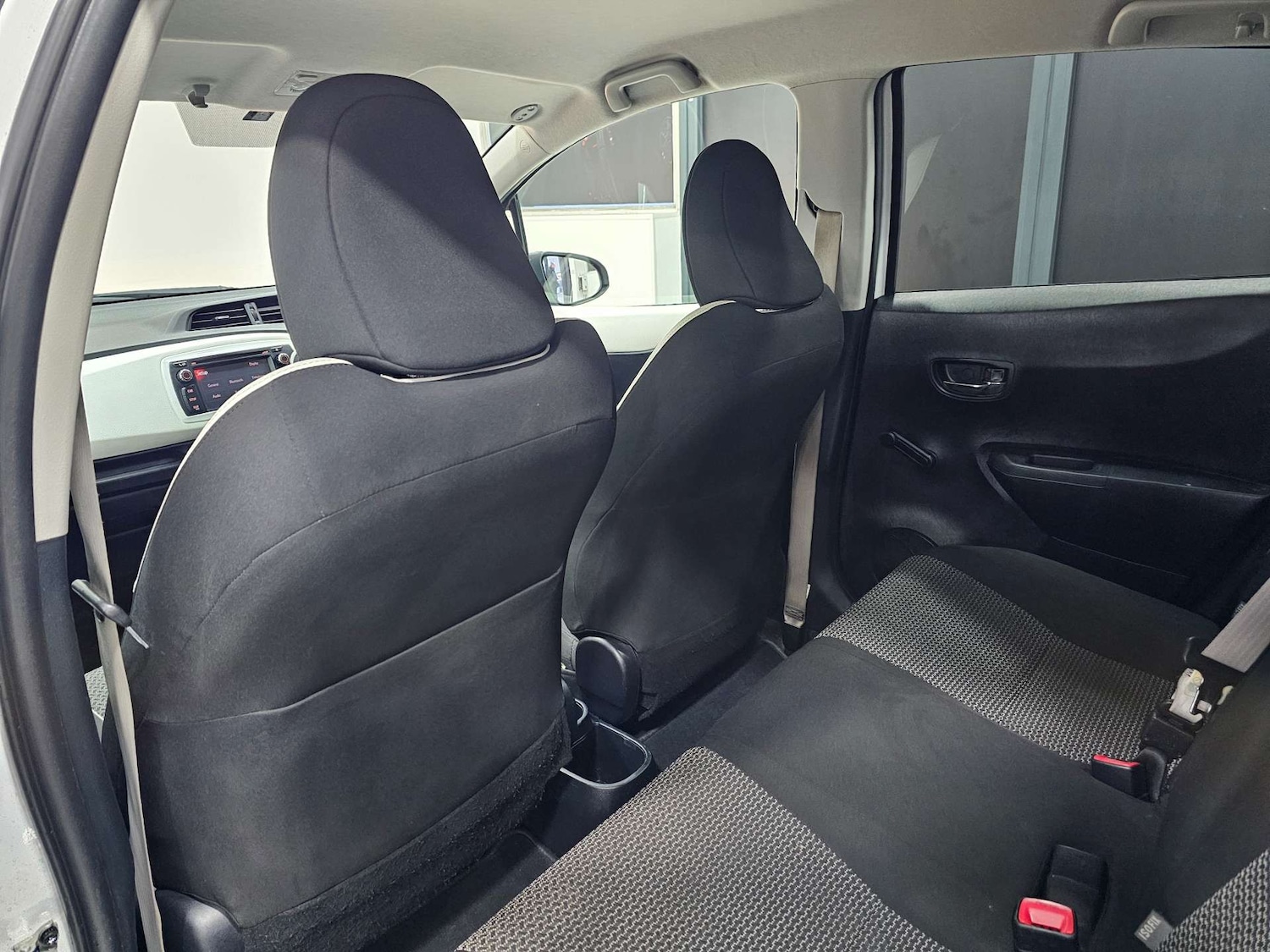 Used Toyota Yaris 2013 for sale - 76972400: Photo 72