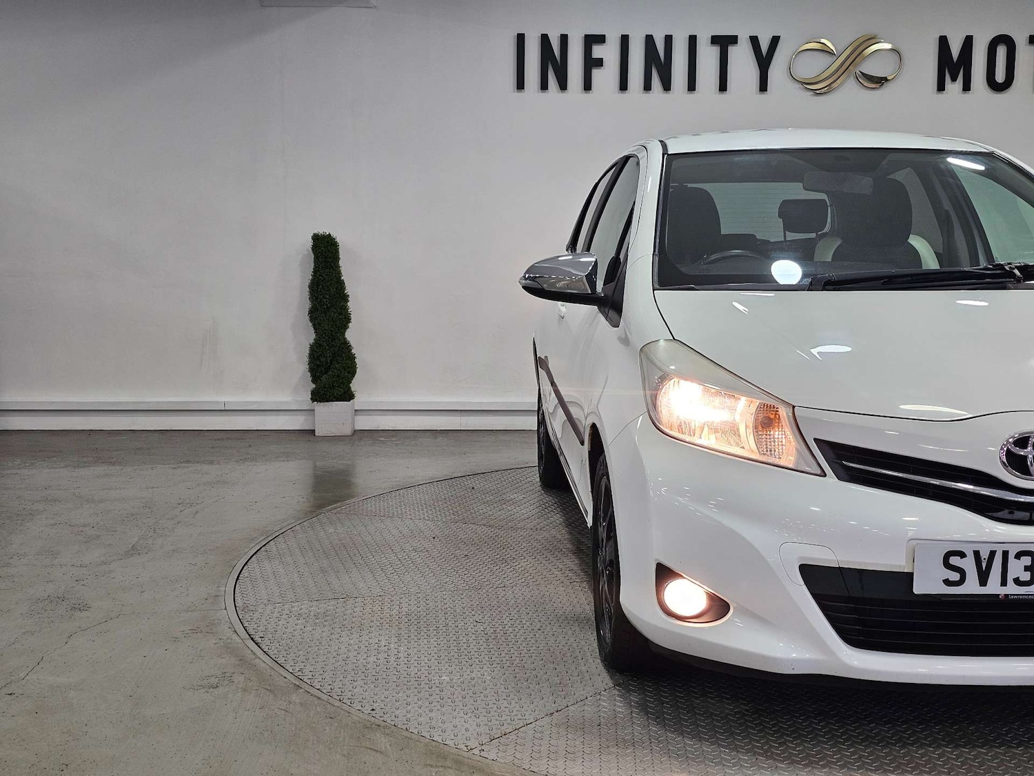 Used Toyota Yaris 2013 for sale - 76972400: Photo 9