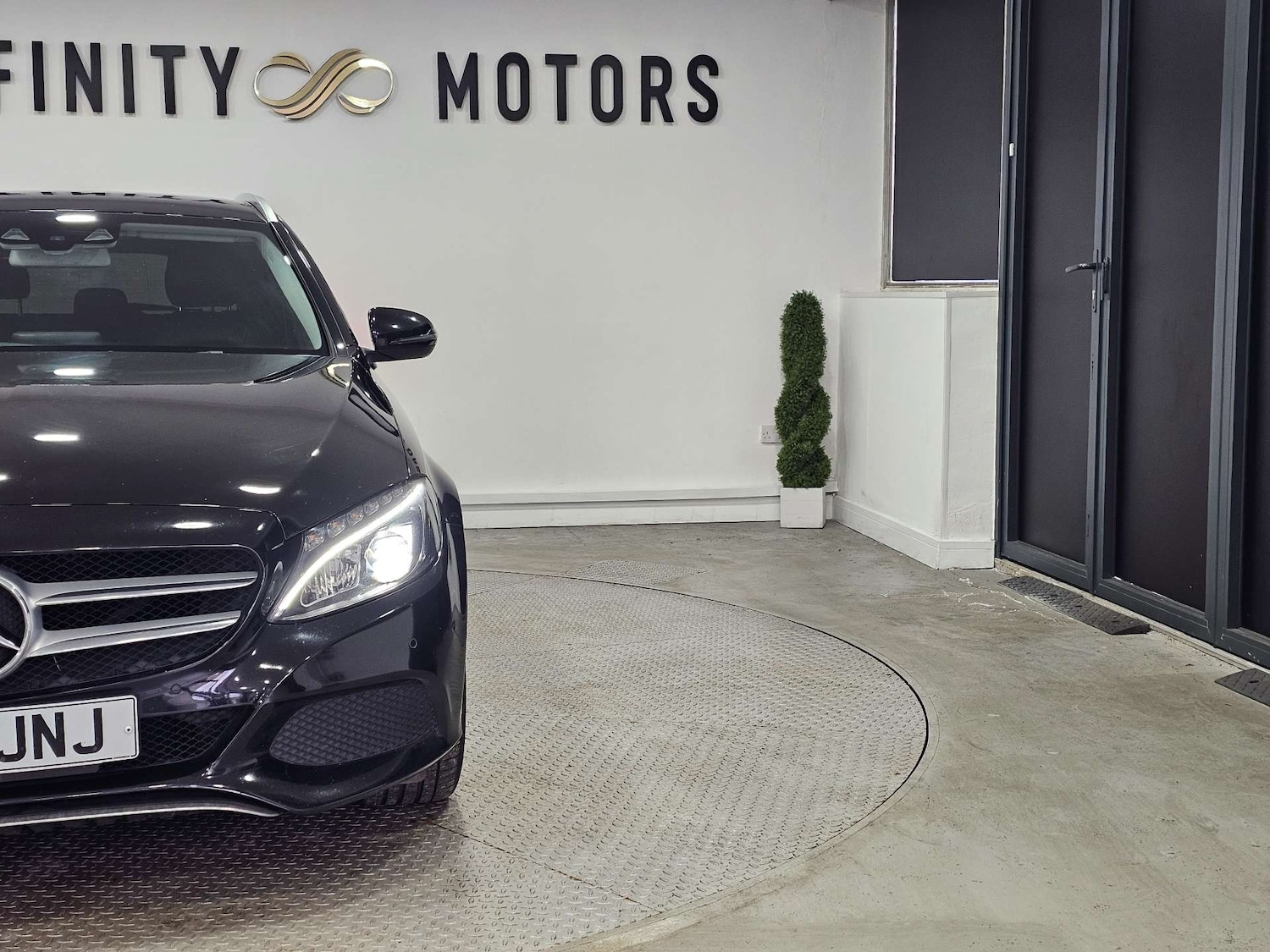 Used Mercedes-Benz C Class 2018 for sale - 77086074: Photo 11