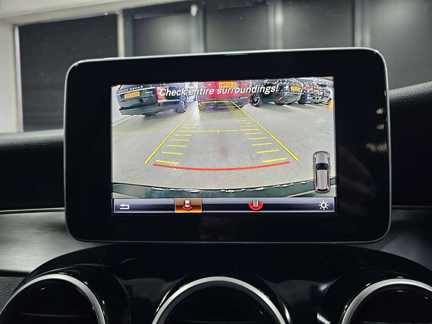 Used Mercedes-Benz C Class 2018 for sale - 77086074: Photo 2