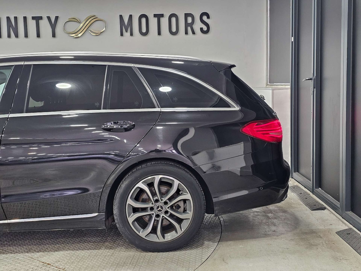 Used Mercedes-Benz C Class 2018 for sale - 77086074: Photo 21