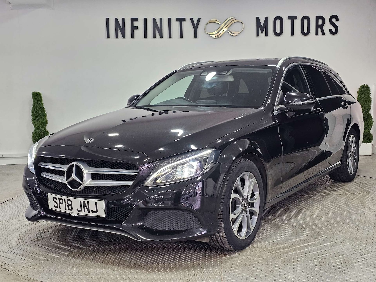 Used Mercedes-Benz C Class 2018 for sale - 77086074: Photo 4