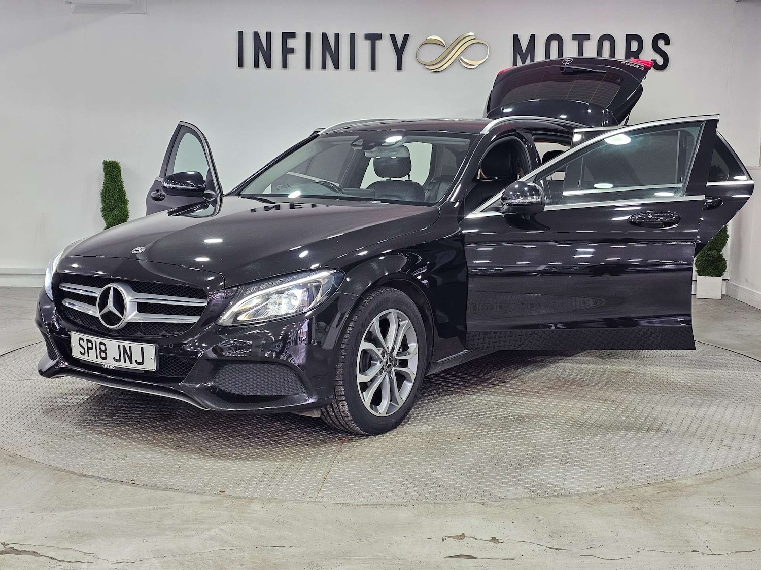 Used Mercedes-Benz C Class 2018 for sale - 77086074: Photo 45