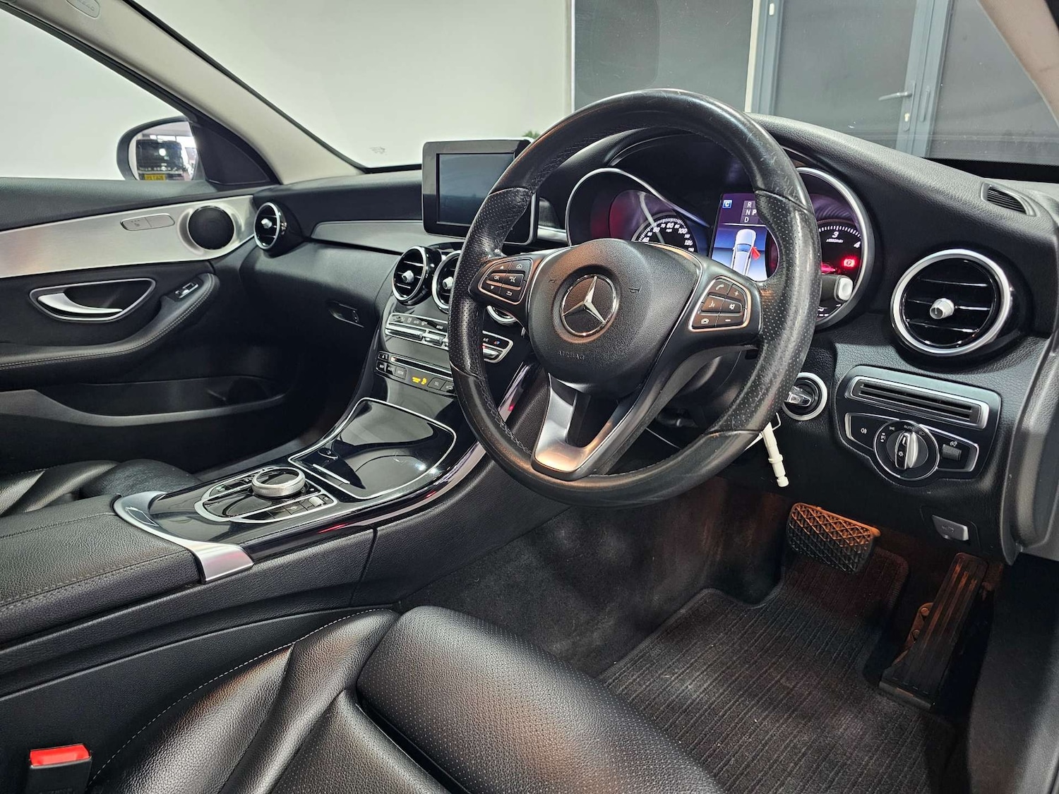 Used Mercedes-Benz C Class 2018 for sale - 77086074: Photo 7