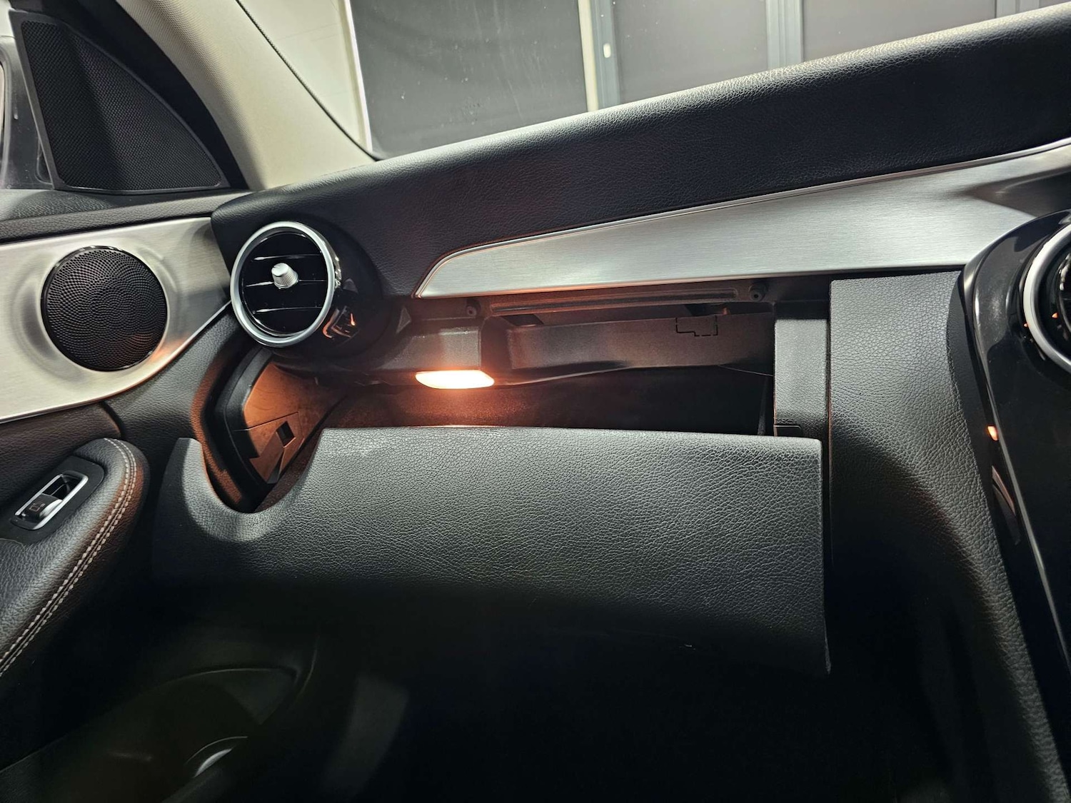 Used Mercedes-Benz C Class 2018 for sale - 77086074: Photo 78