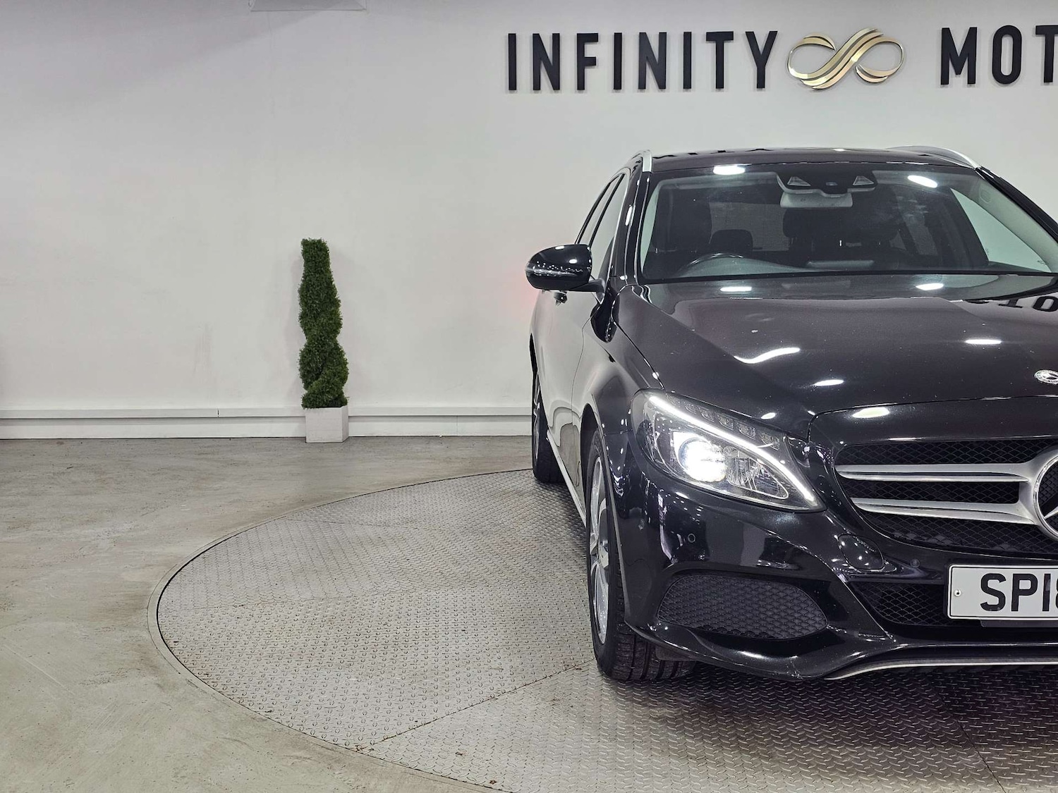 Used Mercedes-Benz C Class 2018 for sale - 77086074: Photo 9