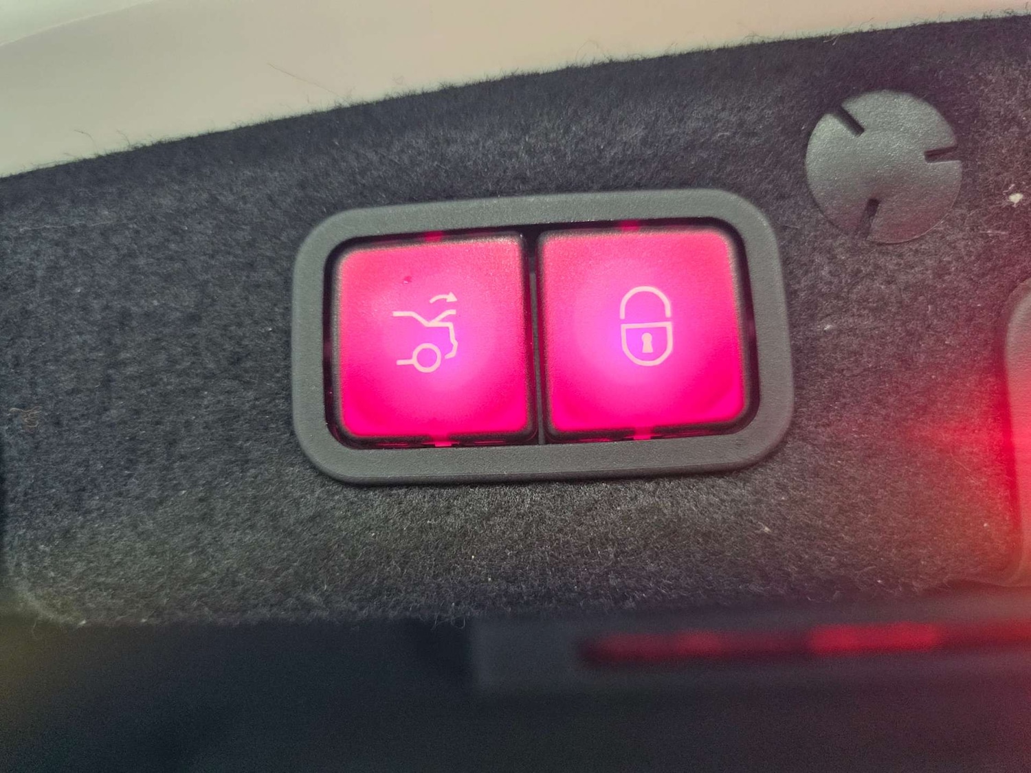 Used Mercedes-Benz C Class 2015 for sale - 76972392: Photo 13