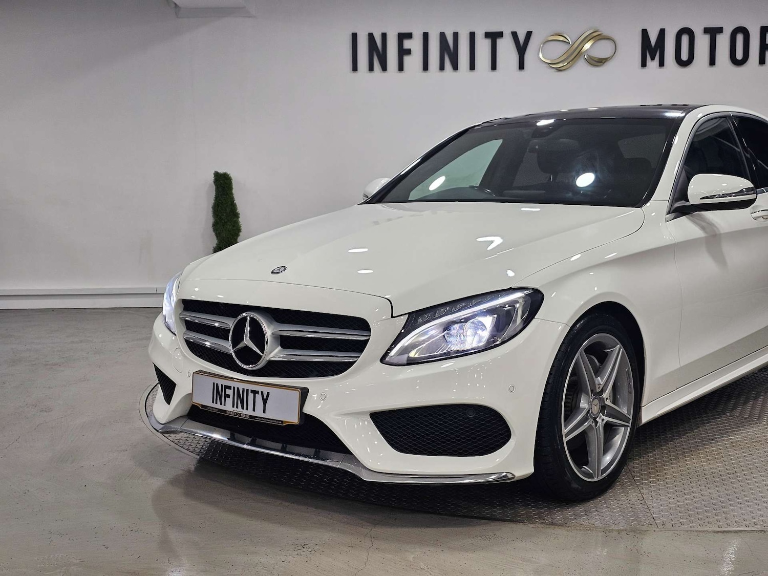 Used Mercedes-Benz C Class 2015 for sale - 76972392: Photo 17